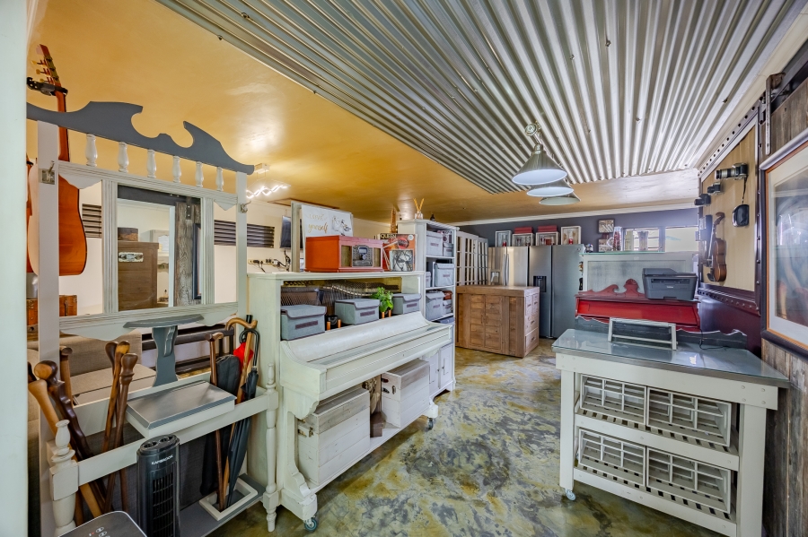 6 Bedroom Property for Sale in Flamingo Vlei Western Cape